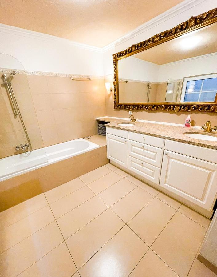 Stylische Wohnung Mit Charme Ravensburg Exteriér fotografie